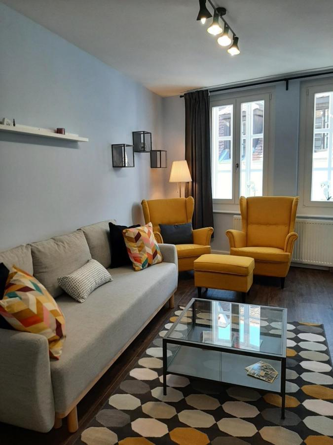 Newone Apartman Шопрон Екстер'єр фото