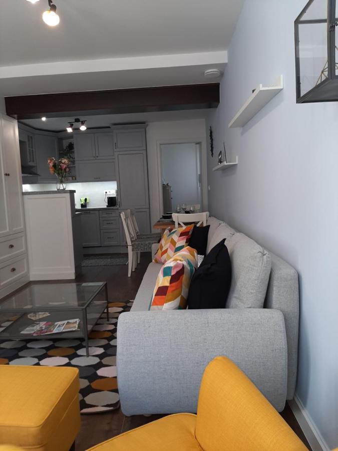 Newone Apartman Шопрон Екстер'єр фото