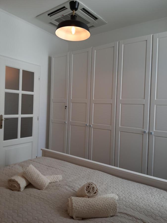 Newone Apartman Шопрон Екстер'єр фото
